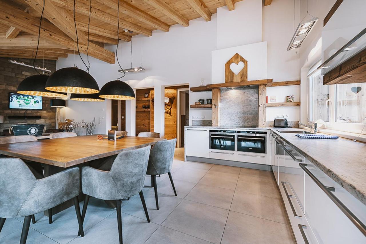 Avenida Mountain Lodges Kaprun Eksteriør bilde