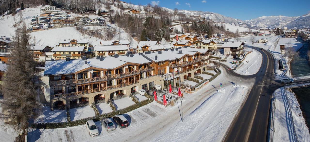 Avenida Mountain Lodges Kaprun Eksteriør bilde